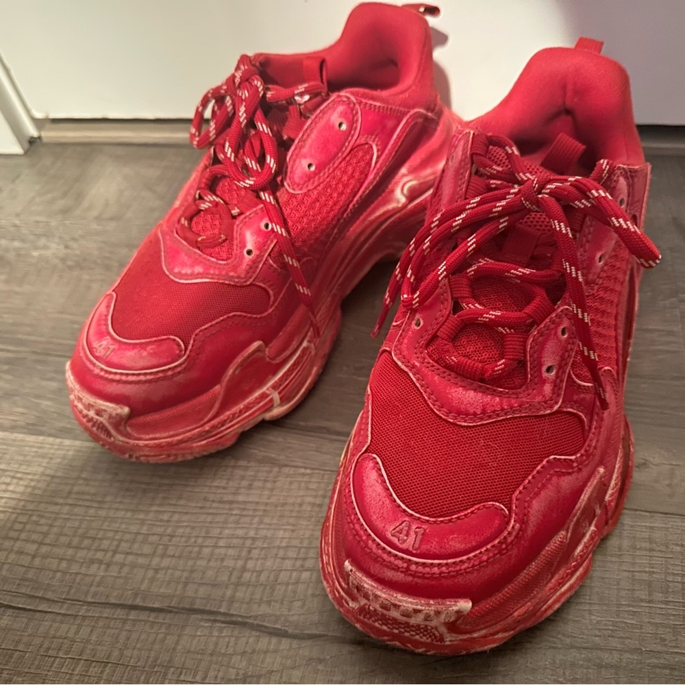 Balenciaga Triple S Dark Red sneakers - Picture 2 of 10